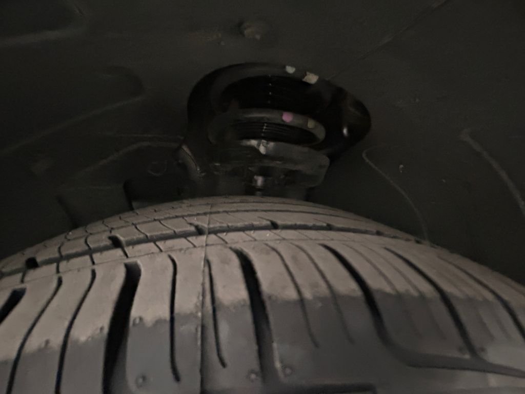 Used 2025 Gray Hyundai SEL image 22