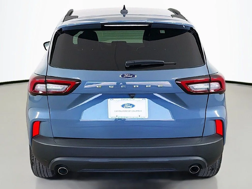 Used 2025 Vapor Blue Metallic Ford ST-Line image 12