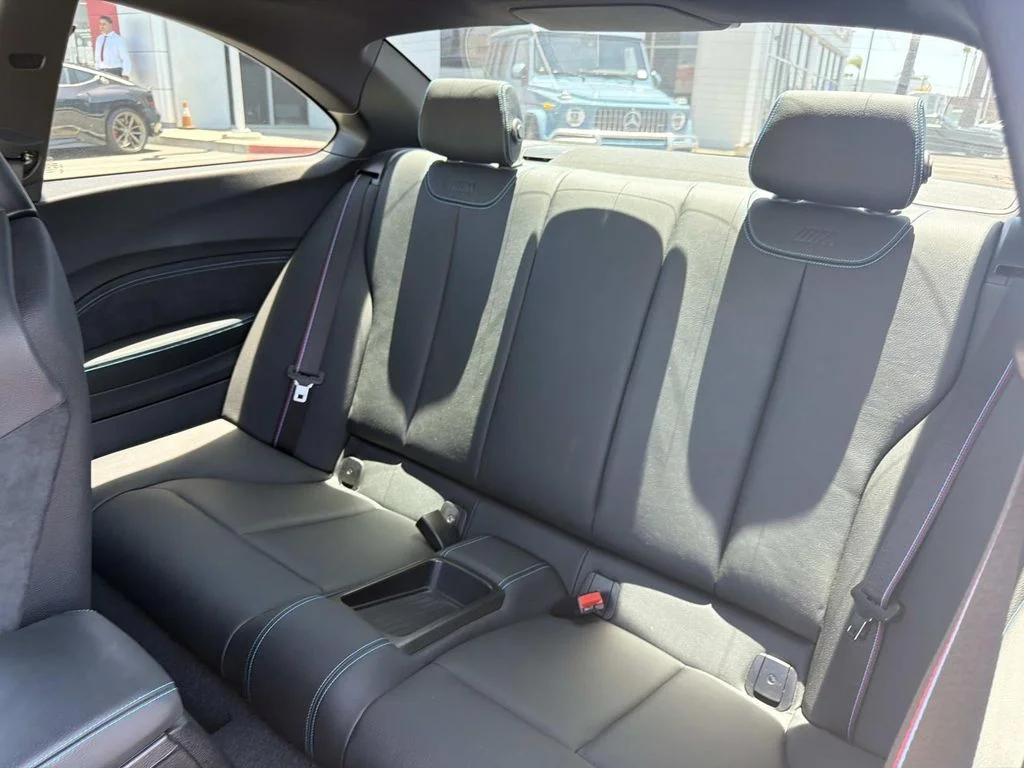 Used 2020 ALPINE WHITE BMW Competition image 24
