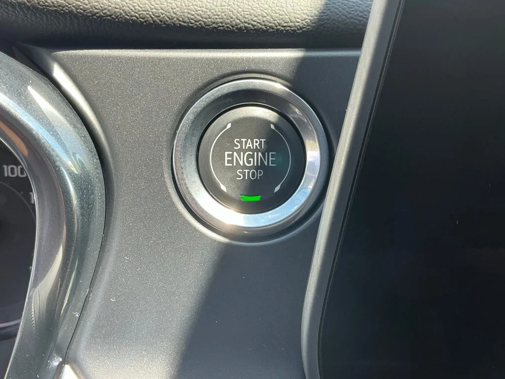 Used 2025 Black Chevrolet LT image 30