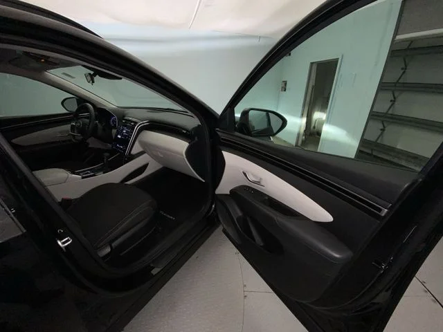 Used 2024 Black Hyundai SEL image 23