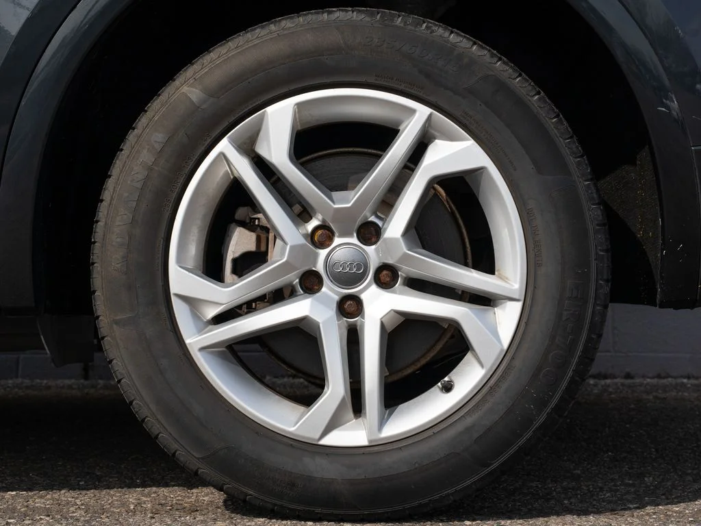 Used 2018  Audi 2.0T image 13