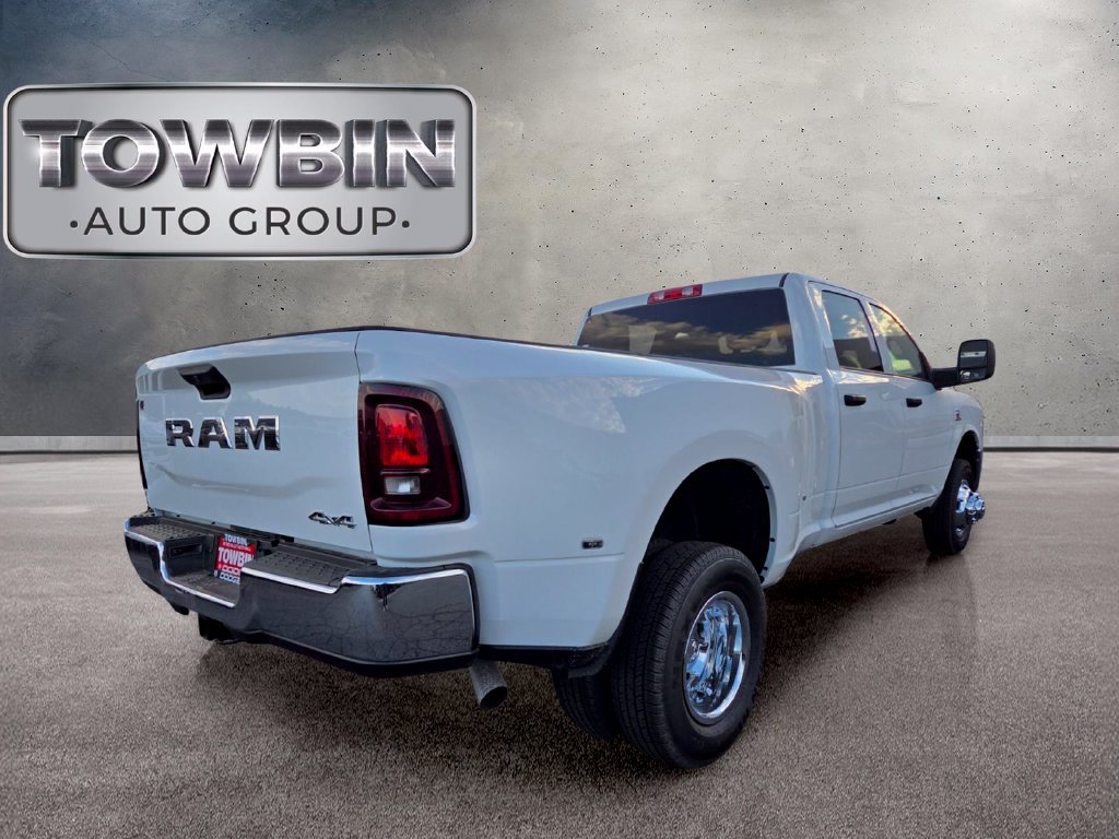 New 2027 Bright White Clear-Coat Exterior Paint RAM Tradesman image 3