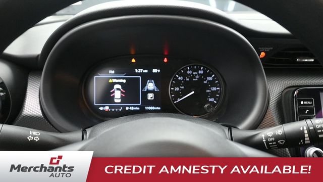 Used 2024 Gray Nissan SV image 18