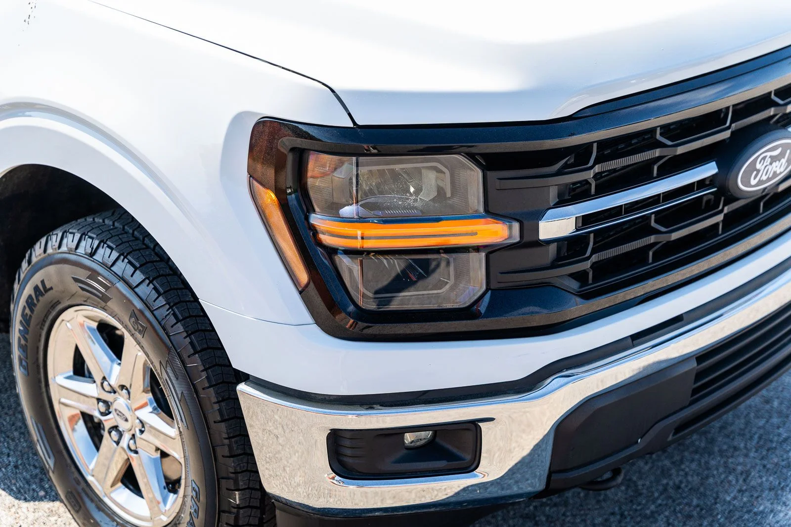 Used 2024  Ford XLT image 9