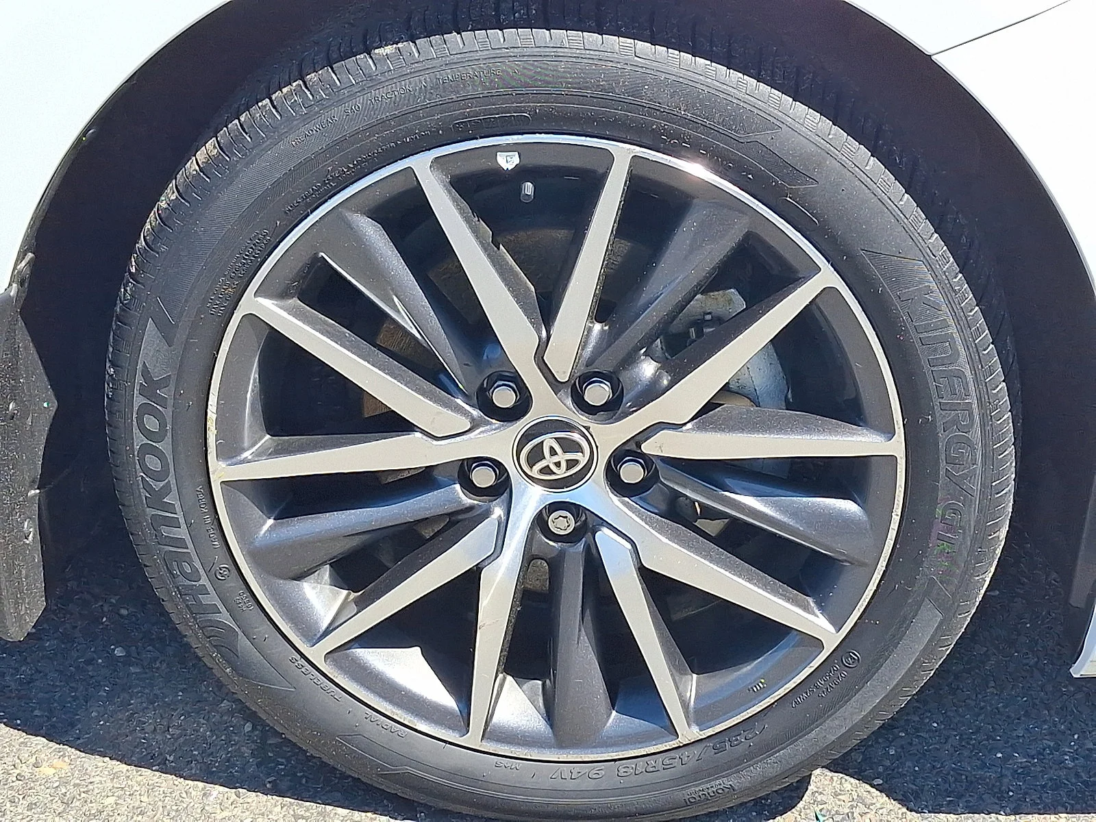 Used 2024 Wind Chill Pearl - 089 Toyota XLE image 9