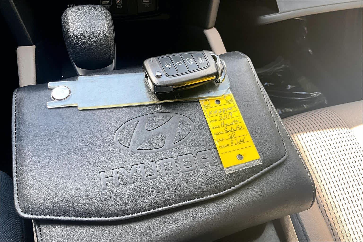 Used 2019 Twilight Black Hyundai SE image 15