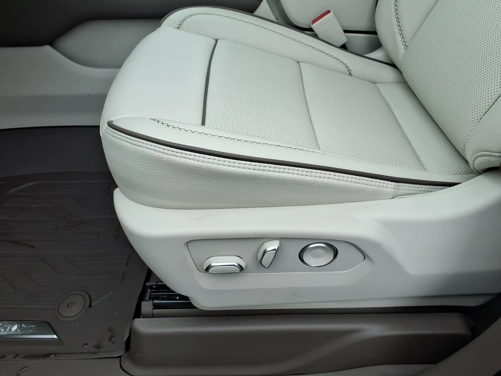 New 2026 Sterling Metallic GMC Denali image 14