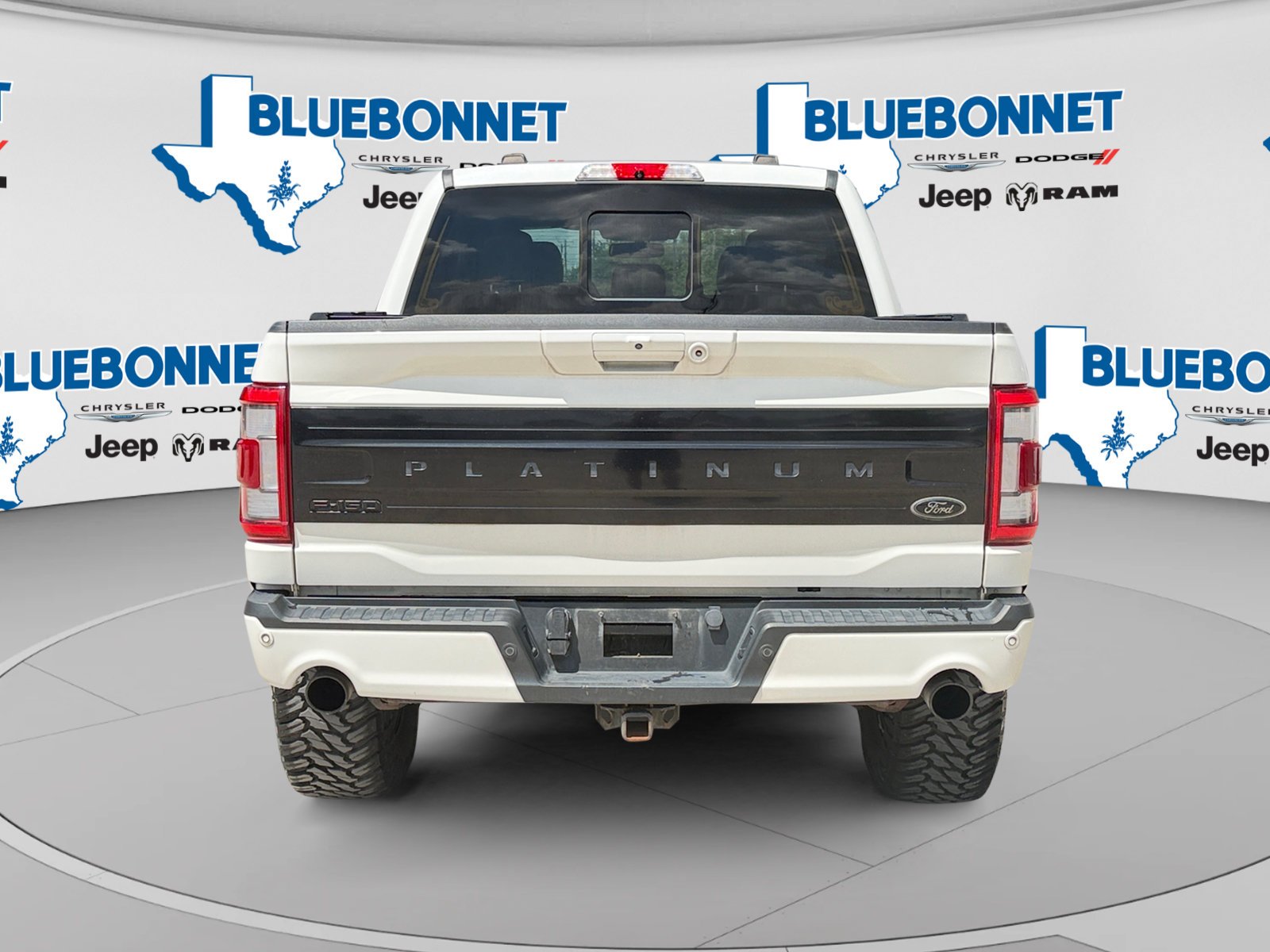 Used 2022 White Metallic Ford Platinum image 6