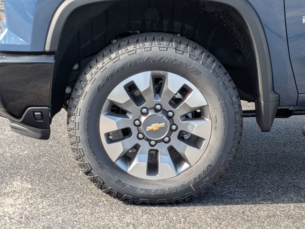 New 2026 Lakeshore Blue Metallic Chevrolet Custom image 11