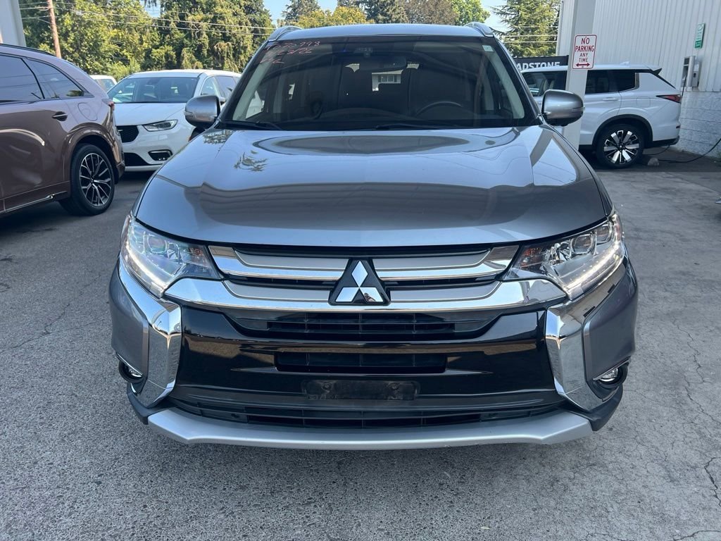 Used 2017 Mercury Gray Metallic Mitsubishi GT image 3
