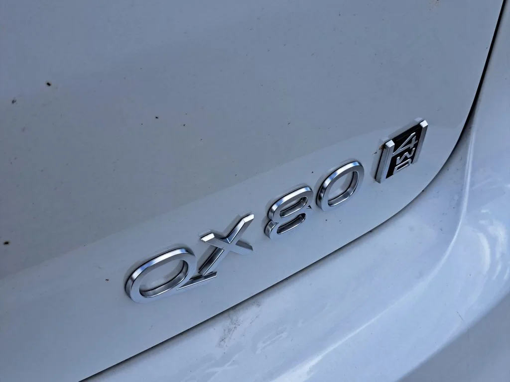 New 2026 RADIANT WHITE INFINITI Luxe 2WD image 5