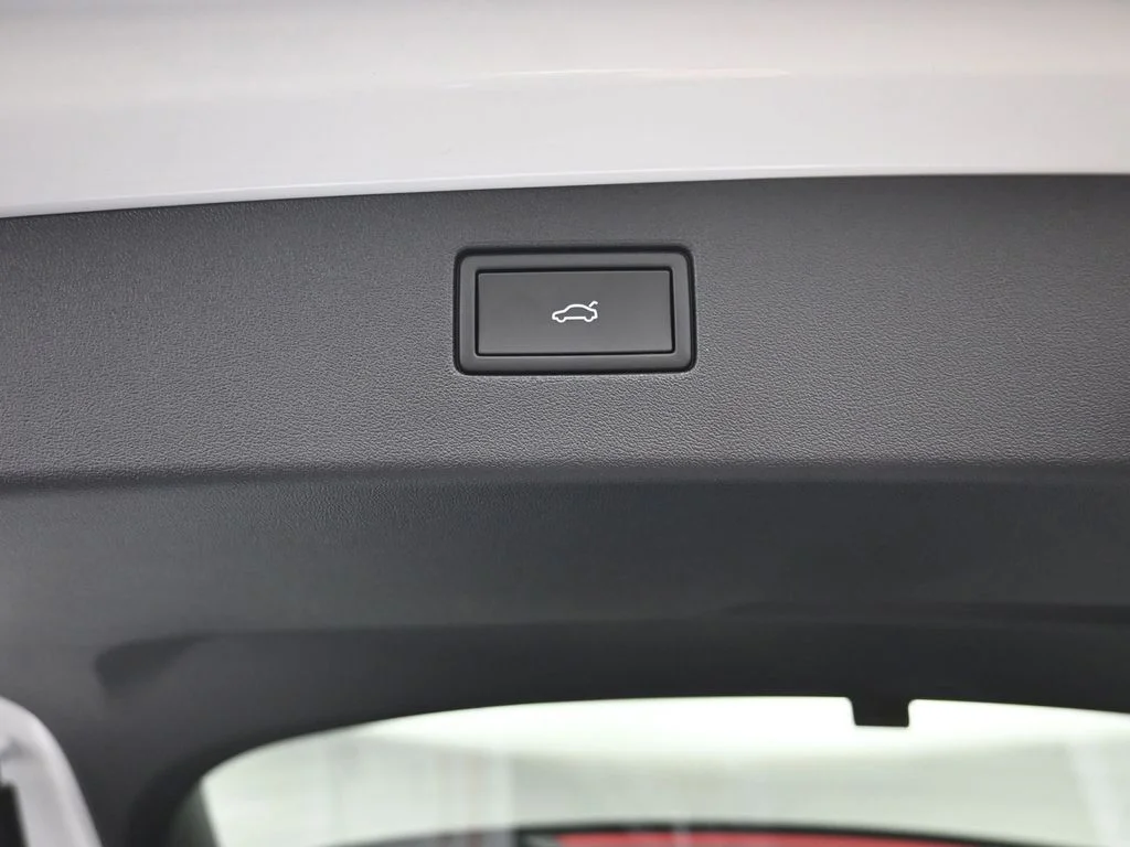 New 2026 Opal White Pearl Volkswagen 2.0T SE R-Line Black image 11