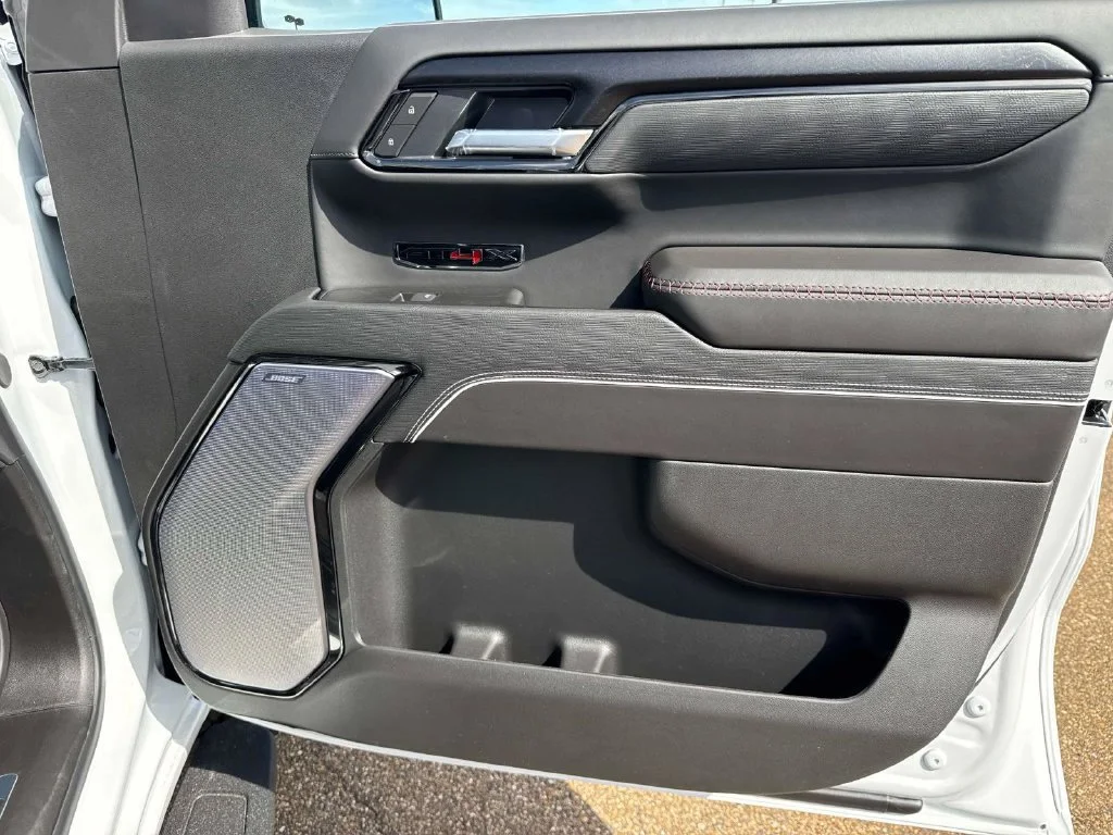 2026 GMC Sierra 1500 AT4X - Photo 32