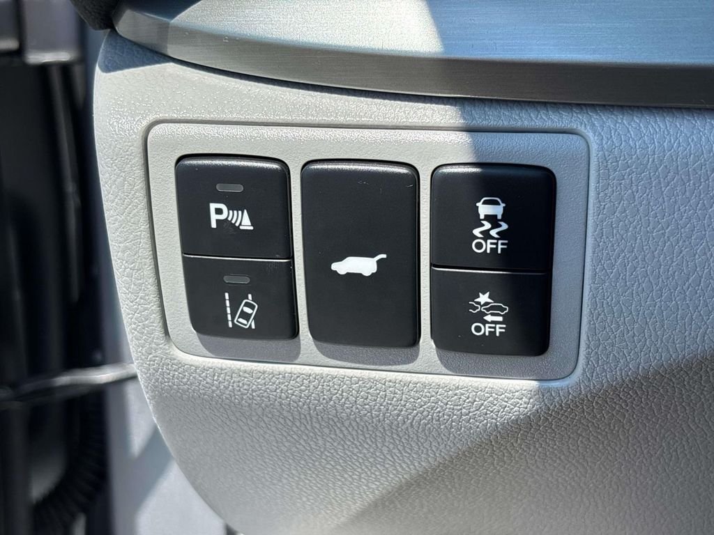 Used 2017 Silver Acura Advance Package image 21