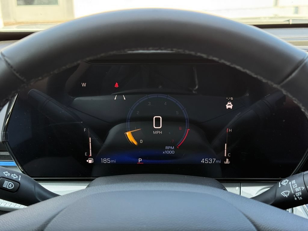 Used 2026 Summit White Chevrolet LT image 32