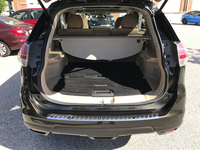 Used 2016 Midnight Jade Nissan SL image 25