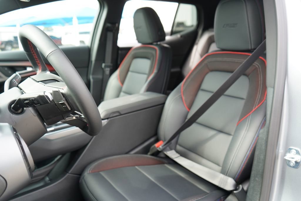 2025 Chevrolet Equinox EV RS - Photo 18