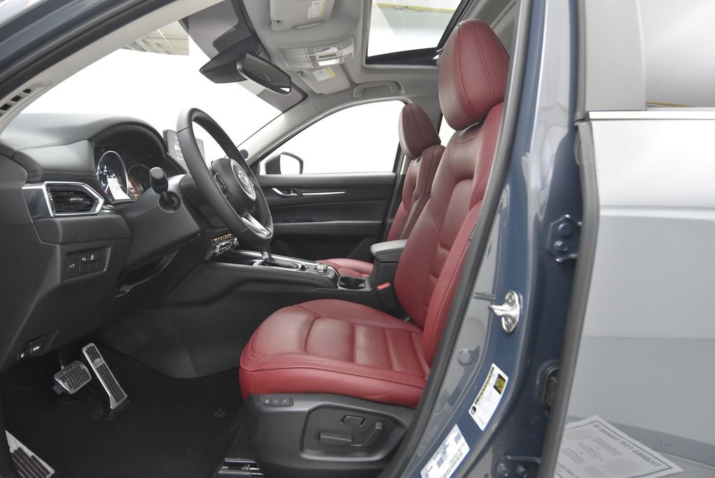 Certified Used 2024 Gray Metallic Mazda 2.5 S Carbon Edition image 31