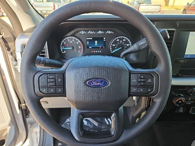 New 2027 Oxford White Ford F-250® XLT image 46