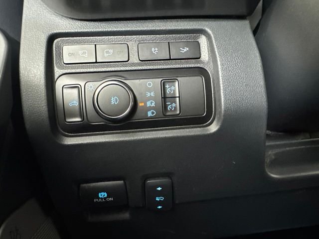 Used 2024 Gray Ford Lariat image 20