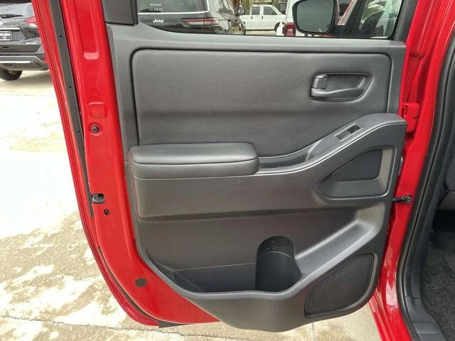 Used 2024 Red Nissan S image 9
