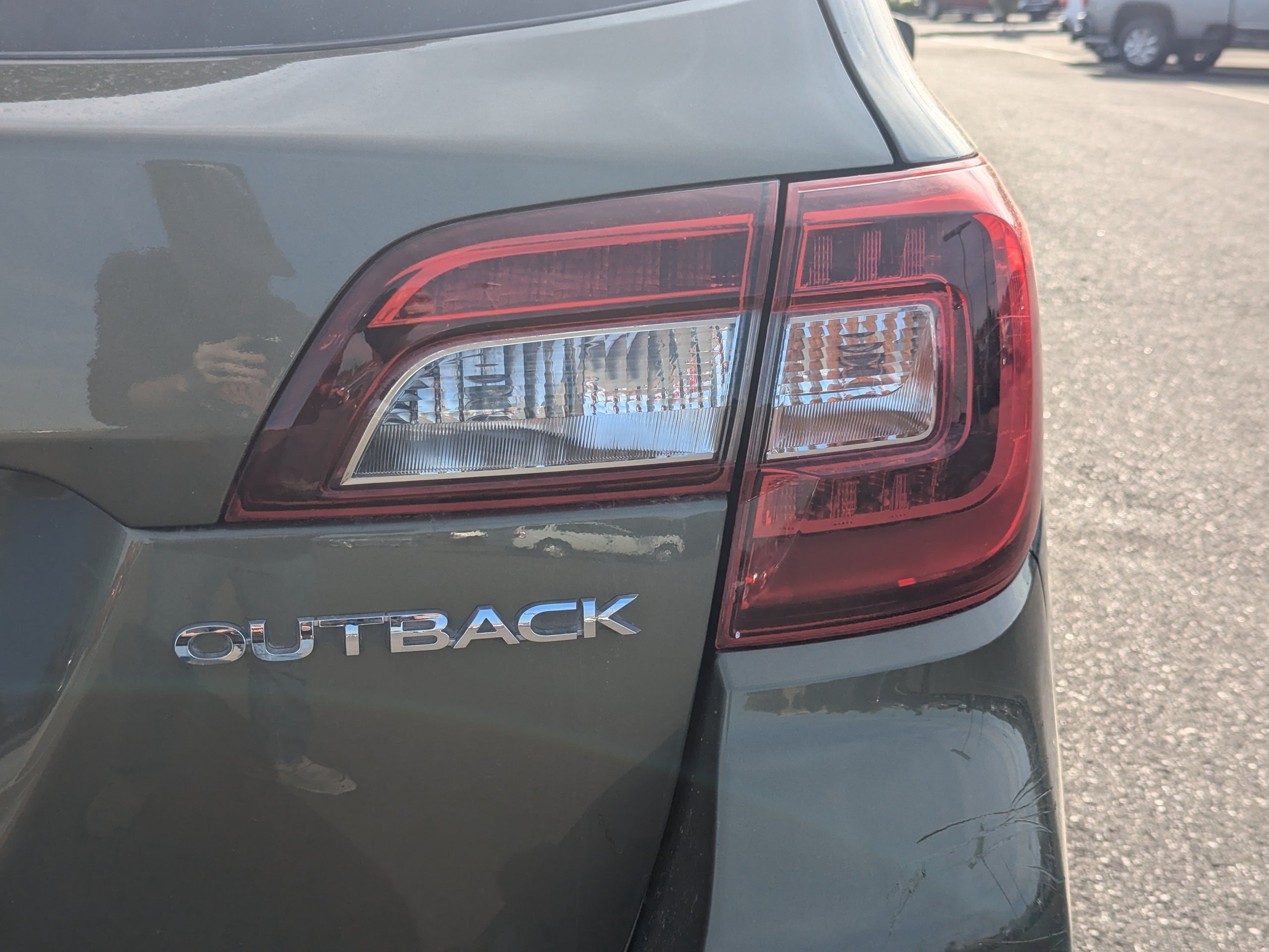 2018 Subaru Outback Premium - Photo 42