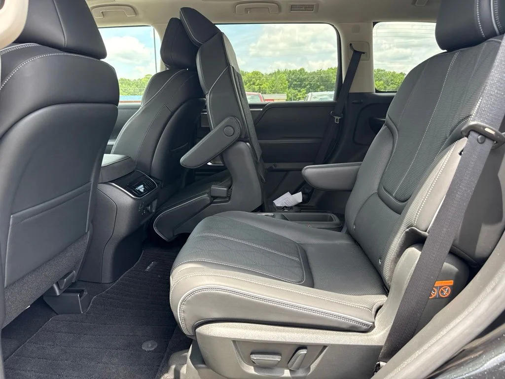 2025 INFINITI QX80 Sensory 4WD - Photo 26