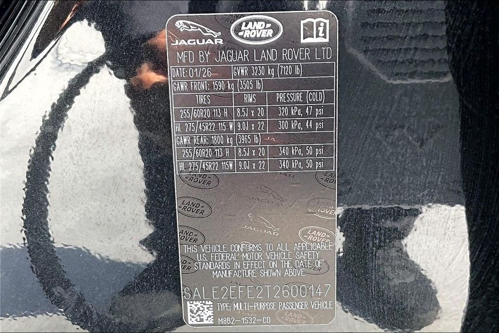 New 2026 SANTORINI BLACK Land Rover X-Dynamic SE image 8