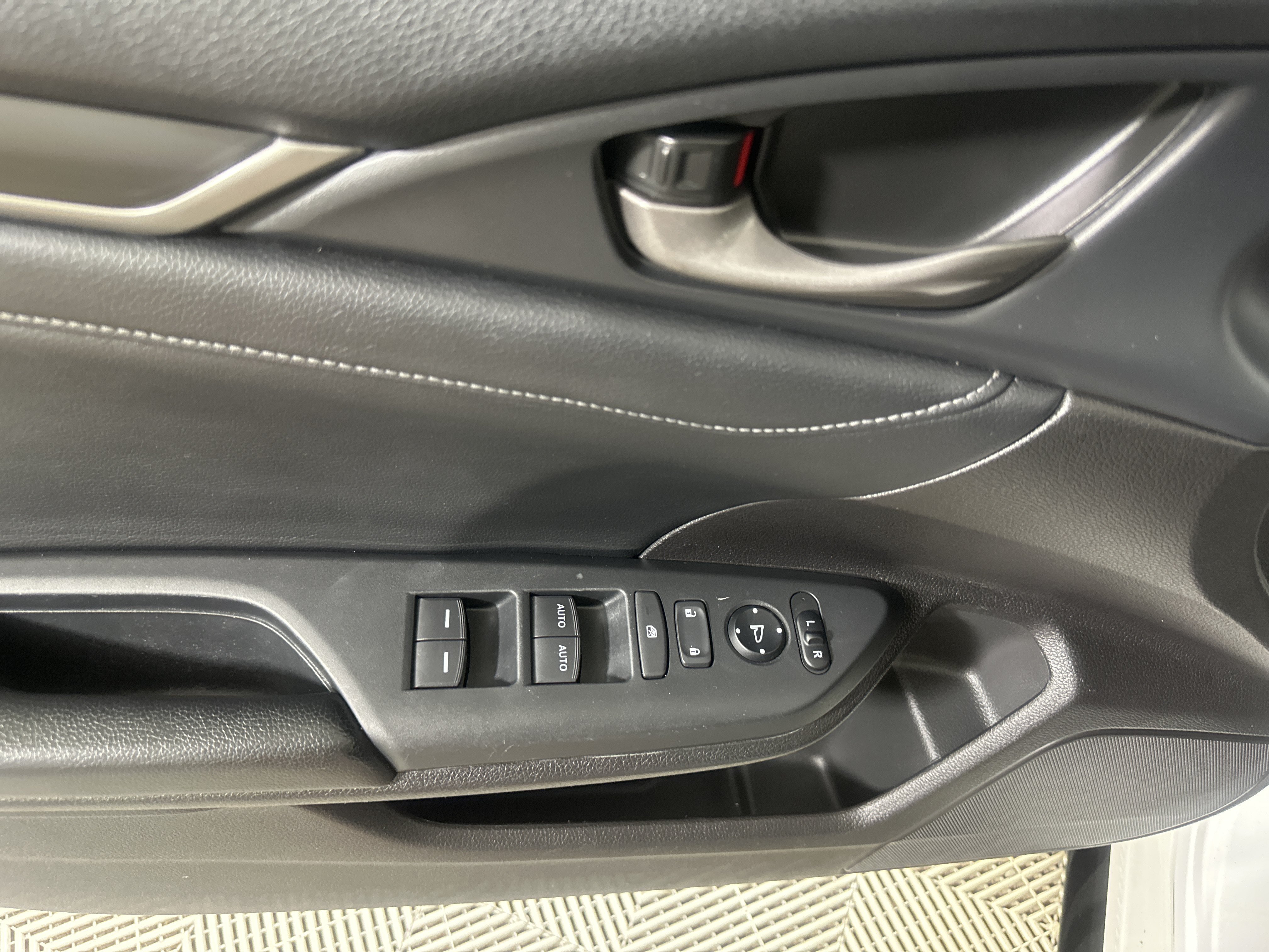Used 2021  Honda Sport Touring image 11