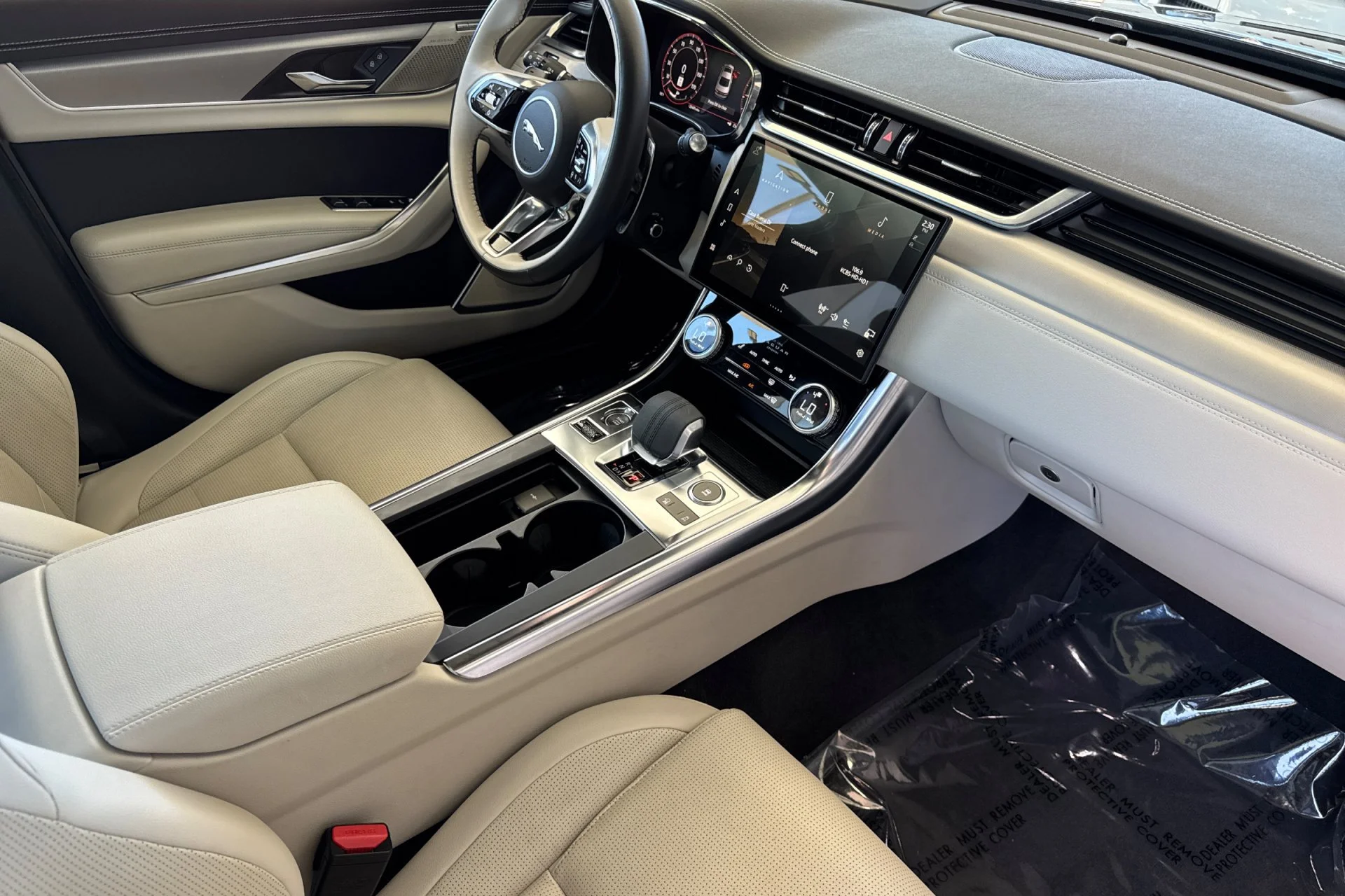 Used 2024 Portofino Blue Jaguar R-Dynamic SE image 17