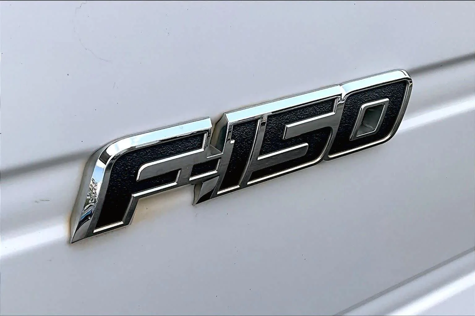 Used 2014 Oxford White Ford XL image 28