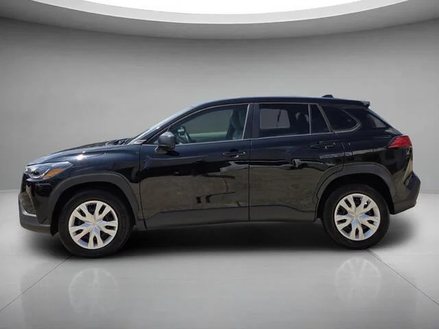 Used 2022 Jet Black Toyota L image 2