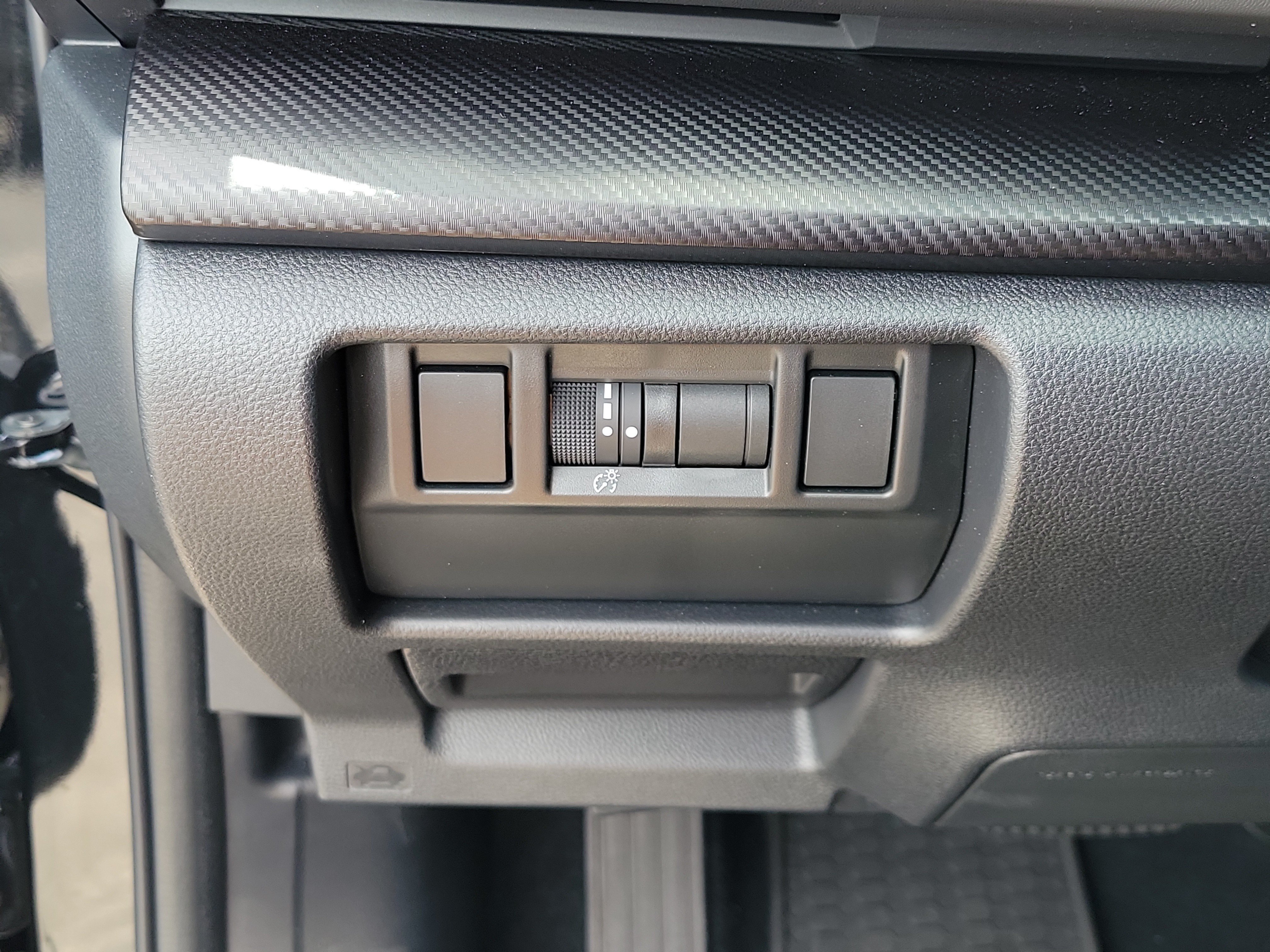 Used 2025 Crystal Black Silica Subaru Premium image 25