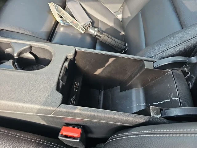 Used 2019 White Mercedes-Benz GLA 250 image 21