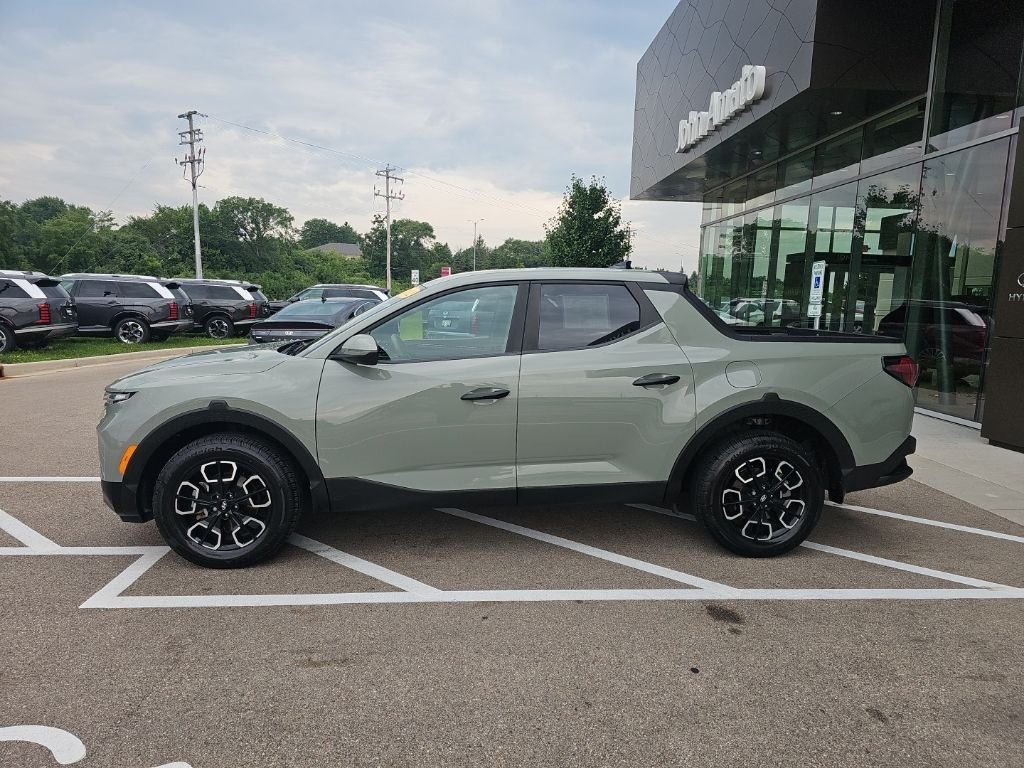 Used 2022 Green Hyundai SEL image 2