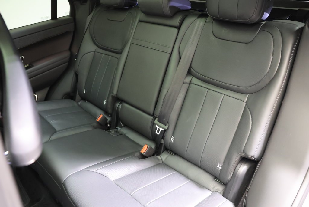 Certified Used 2026 Santorini Black Metallic Land Rover Dynamic SE image 33