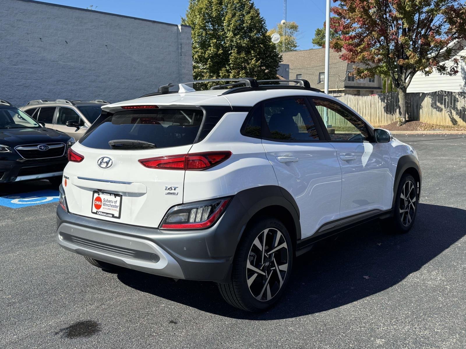 Used 2023 Lunar White Hyundai Limited image 4