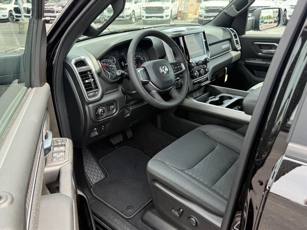 New 2026 Diamond Black Crystal Pearl-Coat Exterior Paint RAM Big Horn Quad Cab 4x4 6
