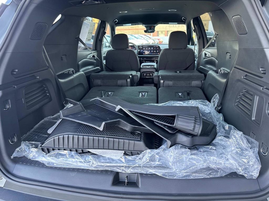 2026 Chevrolet Traverse LT - Photo 6