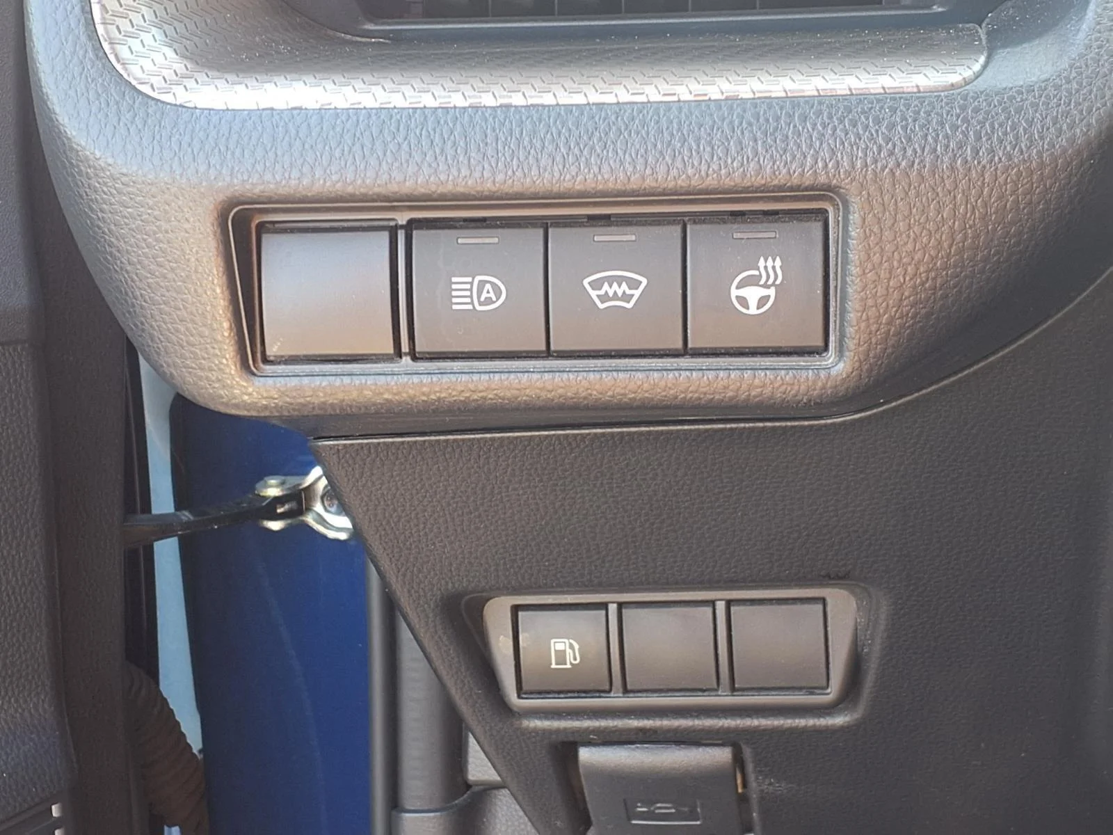 Used 2024 Reservoir Blue Toyota XLE image 21