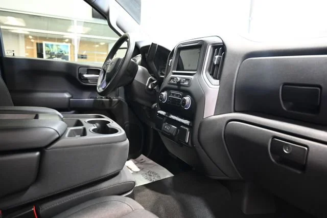 Used 2022 Black Chevrolet Custom Trail Boss image 14