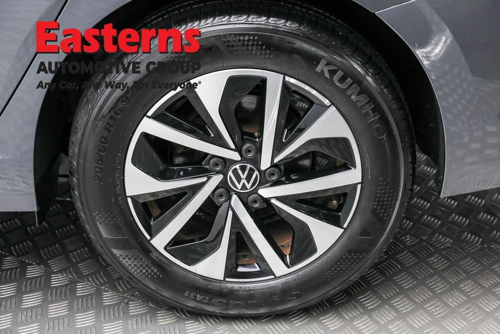 Used 2023 Gray Volkswagen 1.5T S image 8