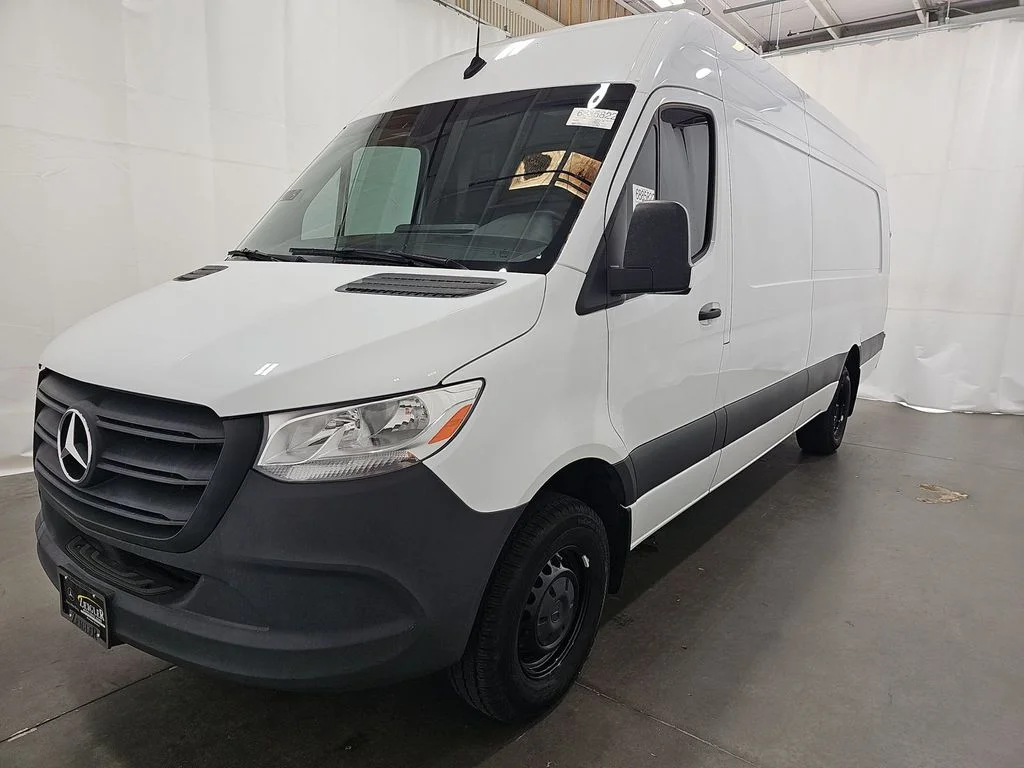 2024 Mercedes-Benz Sprinter 3500 170 Ext WB HO High Roof's photo