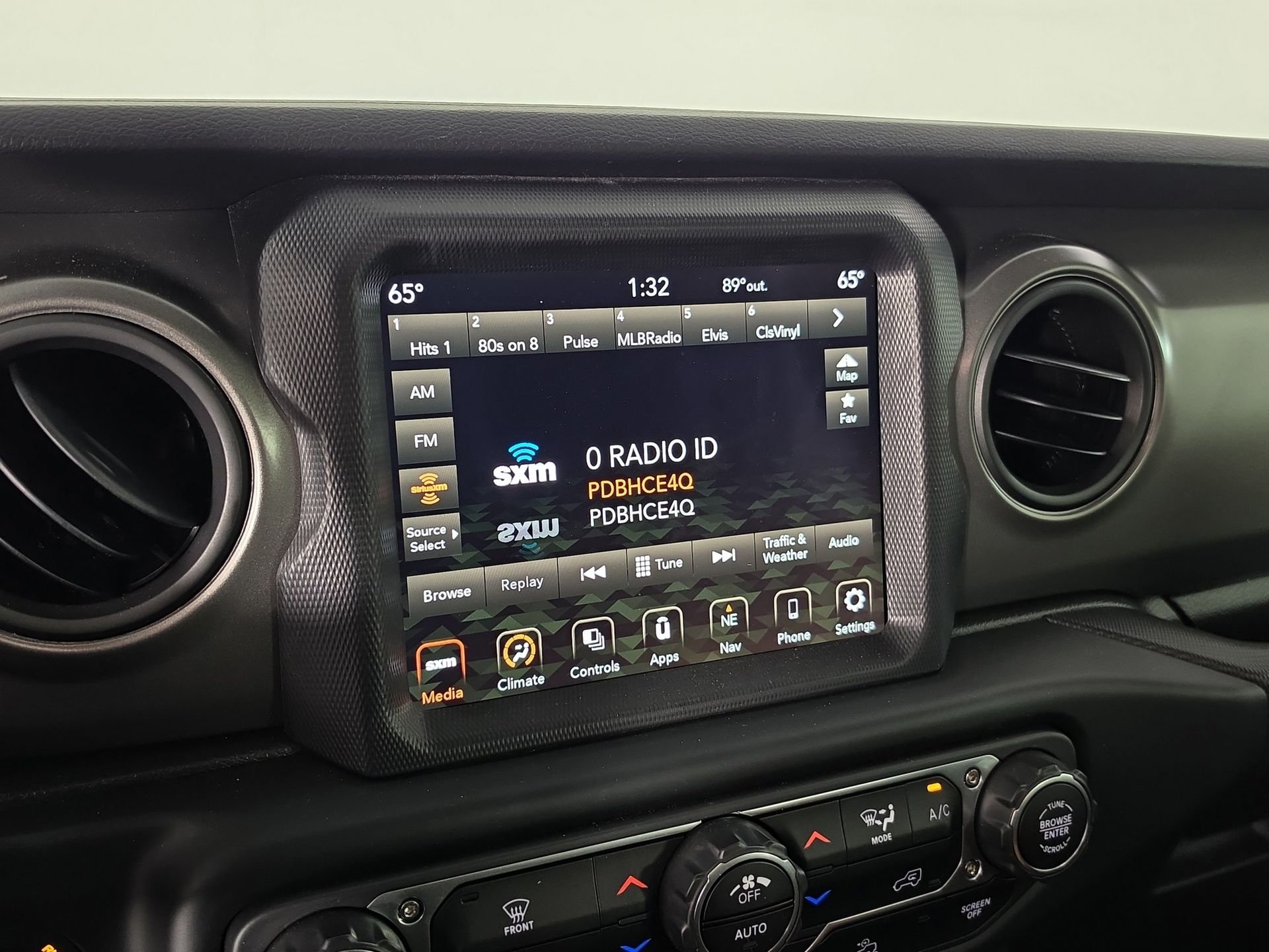 2023 Jeep Gladiator Sport S - Photo 26