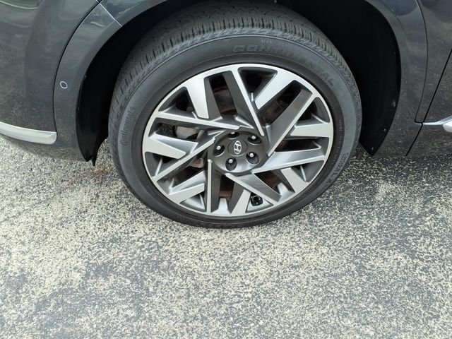 Used 2023 Gray Hyundai Calligraphy image 9