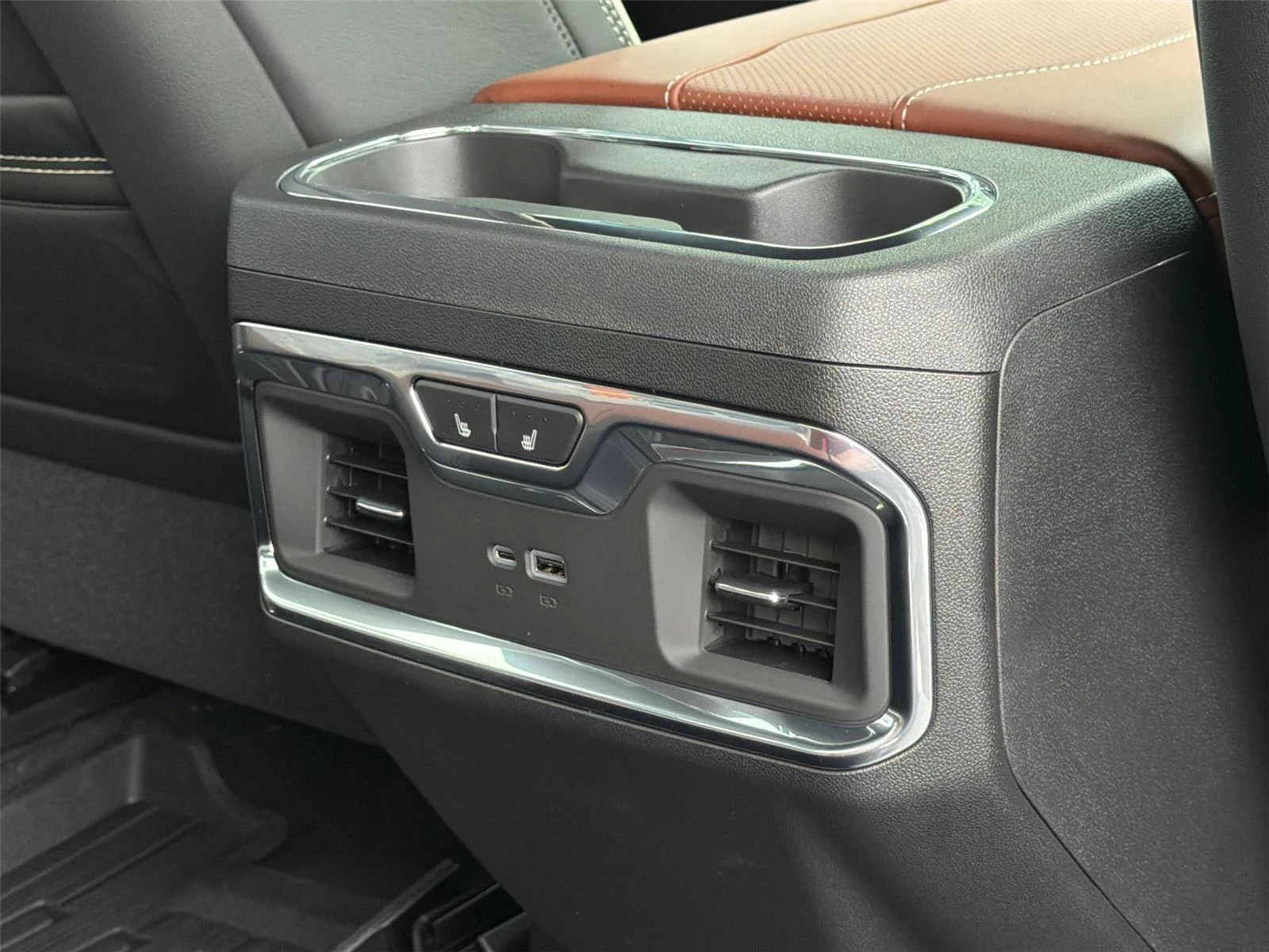 2026 GMC Sierra 2500HD Denali Ultimate - Photo 13
