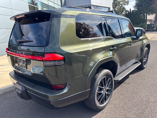New 2026 Nori Green Pearl Lexus  550 PREMIUM+ image 7
