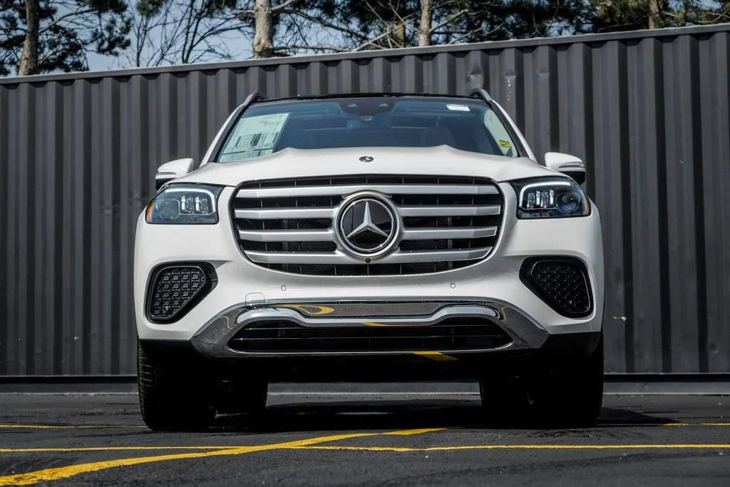 New 2026 Polar White Mercedes-Benz GLS 450 image 43