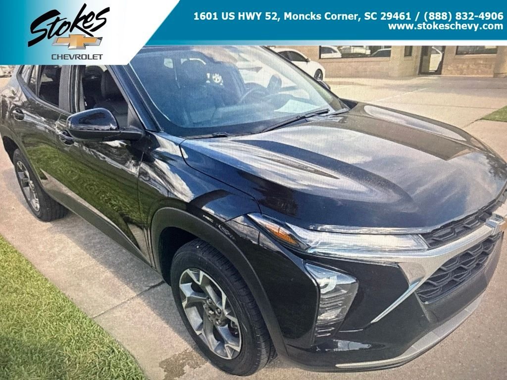 Used 2025 Black Chevrolet LT image 1